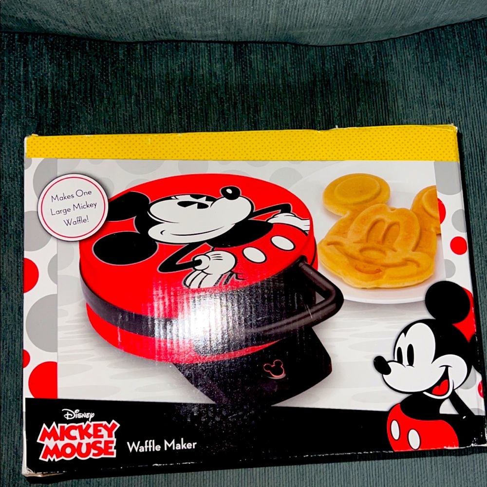 Brand new waffle maker new in box Disney Mickey Mouse